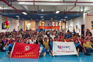 金秋送暖傳真情，歡創(chuàng)集團黨支部重陽敬老在行動