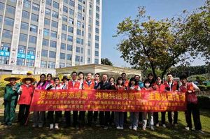 為綠美充“植” 為黨旗添彩 | 歡創(chuàng)集團黨支部聯(lián)合多支部開展